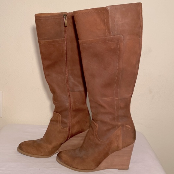 Franco Sarto Suede Lara Wedge Boot, size 8. - Picture 2 of 4